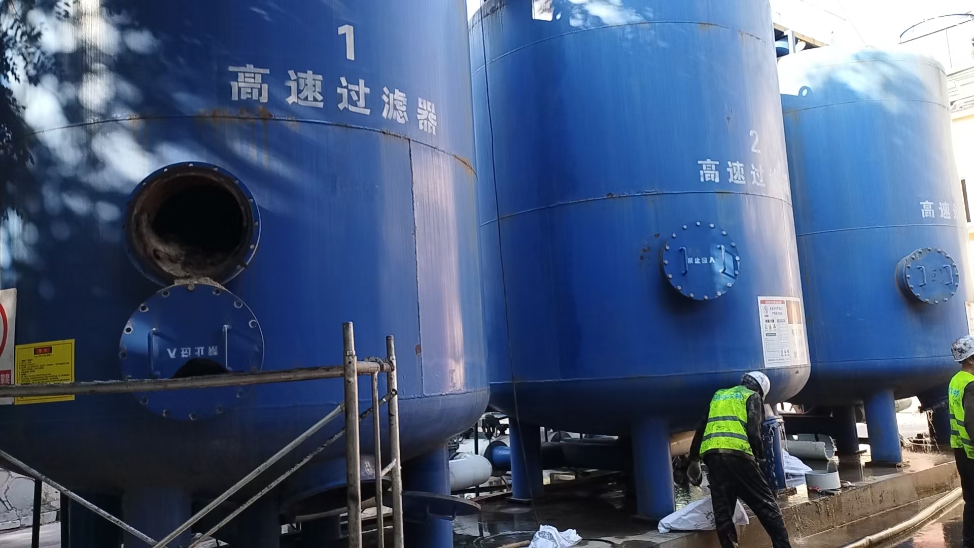 多介質(zhì)1 (22)